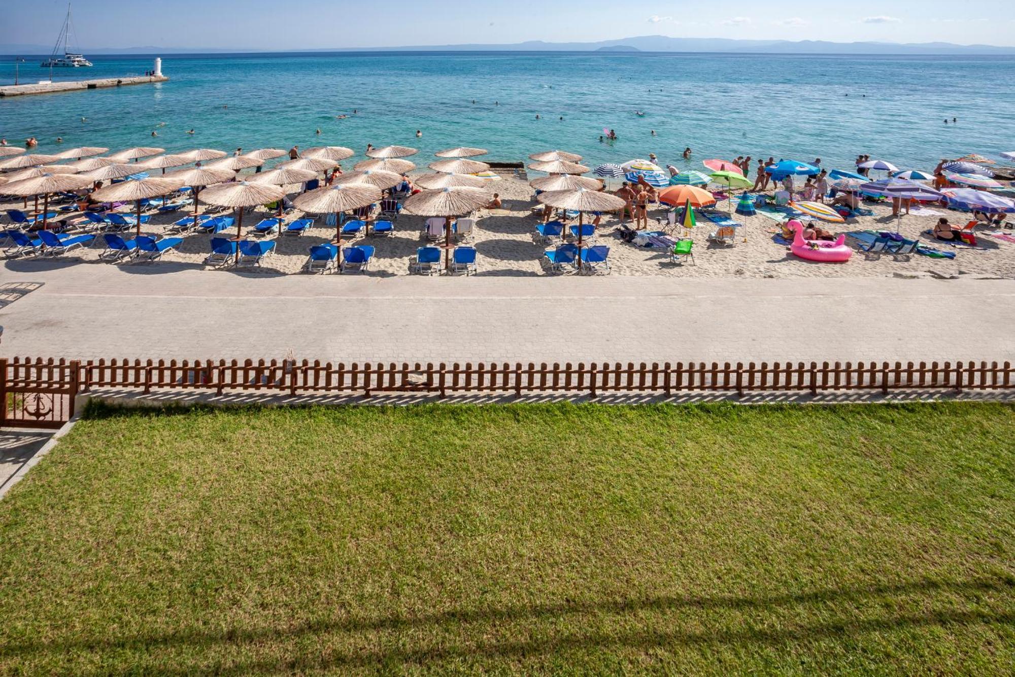 Rafaella Sea View Apartments 2 Pefkochori Exterior photo